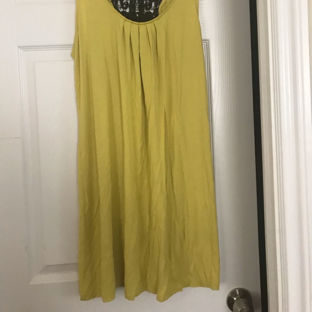 Green inc dress with black lace